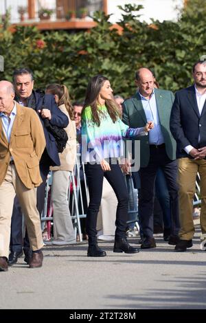 21 octobre 2023, Arroes, Pion et Candanal (Villa, Asturies, Espagne : la reine Letizia d'Espagne visite 2023 exemplaires Arroes, Pion et Candanal (Villaviciosa) lors des Prix Princesse des Asturies 2023 le 21 octobre 2023 à Arroes, Pion et Candanal (Villaviciosa), Espagne (image de crédit : © Jack Abuin/ZUMA Press Wire) USAGE ÉDITORIAL SEULEMENT! Non destiné à UN USAGE commercial ! Banque D'Images