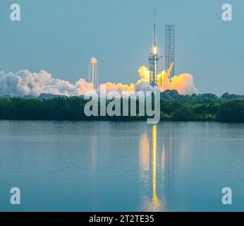 Falcon Heavy Launch se reflète dans le Banana Creek Banque D'Images