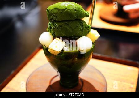 Parfait de thé vert matcha à Kyoto, Japon Banque D'Images