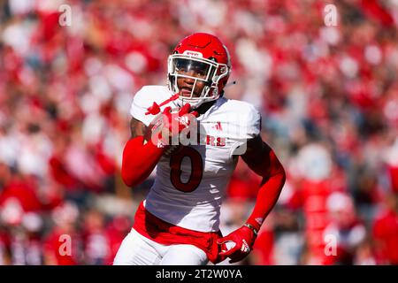 Bloomington, États-Unis. 21 octobre 2023. BLOOMINGTON, INDIANA - 21 OCTOBRE : Max Patterson (0), receveur de Rutgers Scarlet Knights, effectue un touchdown contre l'Université de l'Indiana lors d'un match de football de la NCAA le 21 octobre 2023 à Bloomington, Indiana. ( Crédit : Jeremy Hogan/Alamy Live News Banque D'Images