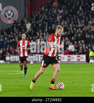 Bramall Lane, Sheffield, Royaume-Uni. 21 octobre 2023. Premier League football, Sheffield United contre Manchester United ; Oli McBurnie de Sheffield sur le ballon crédit : action plus Sports/Alamy Live News Banque D'Images