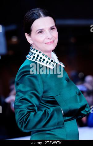 Rome, Italie. 21 octobre 2023. Juliette Binoche assiste à un tapis rouge pour le film ''la passion de Dodin Bouffant'' (le Pot au feu) lors du 18e Festival du film de Rome à l'Auditorium Parco Della Musica le 21 octobre 2023 à Rome, Italie (photo de Massimo Valicchia/NurPhoto) crédit : NurPhoto SRL/Alamy Live News Banque D'Images