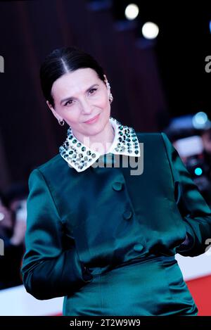 Rome, Italie. 21 octobre 2023. Juliette Binoche assiste à un tapis rouge pour le film ''la passion de Dodin Bouffant'' (le Pot au feu) lors du 18e Festival du film de Rome à l'Auditorium Parco Della Musica le 21 octobre 2023 à Rome, Italie (photo de Massimo Valicchia/NurPhoto) crédit : NurPhoto SRL/Alamy Live News Banque D'Images