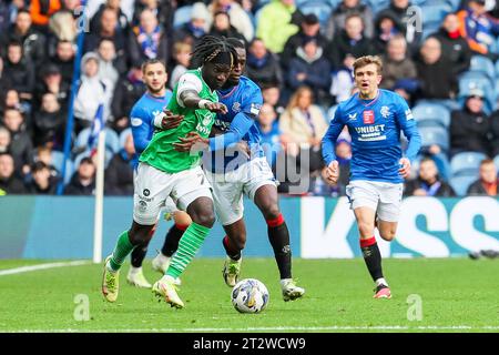 Glasgow, Royaume-Uni. 21 octobre 2023. Dans le premier match après la pause internationale, le Rangers FC a joué au Hibernian FC à l'Ibrox Stadium, Glasgow, Royaume-Uni dans un match de football Scottish Premiership. C’est un match important pour les Rangers car c’est le premier match avec leur Manager nouvellement nommé PHILLIPE CLEMENT, leur 19e Manager permanent. Crédit : Findlay/Alamy Live News Banque D'Images