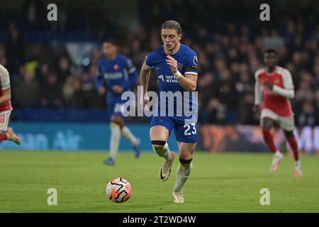 Londres, Royaume-Uni. 21 octobre 2023. Conor Gallagher de Chelsea lors du match de Chelsea vsArsenal Premier League à Stamford Bridge London Credit : MARTIN DALTON/Alamy Live News Banque D'Images