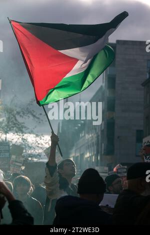 Glasgow, Royaume-Uni, 21 octobre 2023. Rassemblement en soutien à la Palestine face à l'agression israélienne, à Glasgow, en Écosse, le 21 octobre 2023. Crédit photo : Jeremy Sutton-Hibbert/Alamy Live News. Banque D'Images