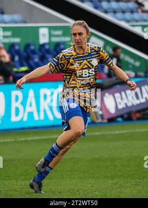Leicester, Royaume-Uni. 21 octobre 2023. Leicester, Angleterre, 21 octobre 2023 : Aileen Whelan (10 Leicester) s'échauffe lors du match de Barclays FA Womens Super League entre Leicester City et Manchester City au King Power Stadium à Leicester, Angleterre (Natalie Mincher/SPP) crédit : SPP Sport Press photo. /Alamy Live News Banque D'Images