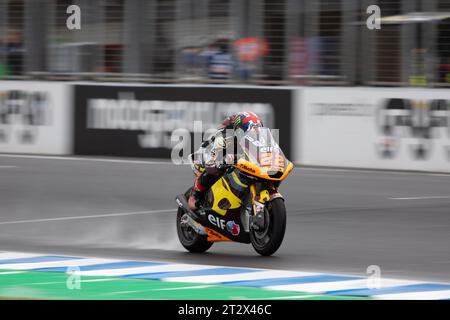 Melbourne, Australie, 22 octobre 2023. Sam Lowes de Grande-Bretagne sur le Elf Marc VDS Racing Team Kalex lors de la séance d'échauffement du MotoGP australien sur le circuit du Grand Prix de Phillip Island le 22 octobre 2023 à Melbourne, Australie. Crédit : Ivica Glavas/Speed Media/Alamy Live News Banque D'Images