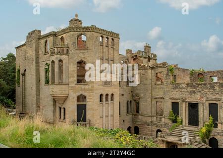 Ruines de Guys Cliffe House, Warwick, Warwickshire, Angleterre Banque D'Images