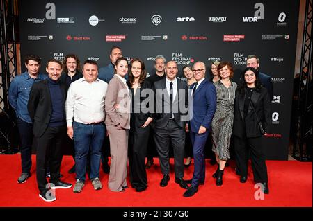 Cast und Crew kommt zum projection des films Davos 1917 beim 33. Festival du film Cologne, FFCGN in den Kölner Filmpalast *** les acteurs et l'équipe viennent à la projection du film Davos 1917 au Festival du film de Cologne 33, FFCGN au Filmpalast de Cologne crédit : Imago/Alamy Live News Banque D'Images