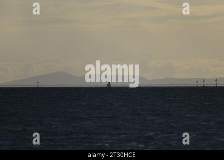 Melbourne, Victoria, Australie. 21 octobre 2023. Les Australiens visitant St. Plage de Kilda par beau temps et les vacances du samedi à Melbourne. (Image de crédit : © Rana Sajid Hussain/Pacific Press via ZUMA Press Wire) USAGE ÉDITORIAL SEULEMENT! Non destiné à UN USAGE commercial ! Banque D'Images