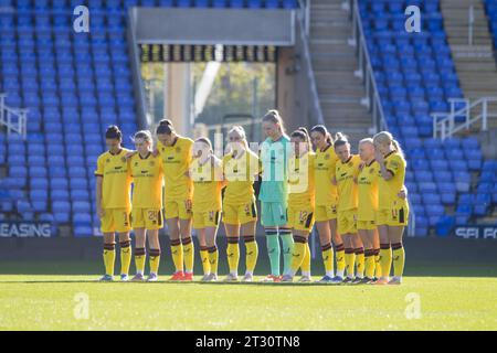 Reading, Royaume-Uni. 22 octobre 2023. Reading, Angleterre, le 22 octobre 2023 : les joueurs de Sheffield United se bloquent avant le match de Barclays Womens Championship entre Reading et Sheffield United au Select car Leasing Stadium, Reading. (Tom Phillips/SPP) crédit : SPP Sport Press photo. /Alamy Live News Banque D'Images