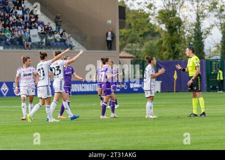 Florence, Italie, 22 octobre 2023 : arbitre lors du match de Serie A Women League entre Fiorentina Women et Juventus Women au Viola Park à Florence, Italie. (/SPP) crédit : SPP Sport Press photo. /Alamy Live News Banque D'Images