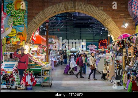 St. Lawrence Market est probablement le marché le plus célèbre de Toronto. Il a été nommé meilleur marché alimentaire au monde par National Geographic. Banque D'Images