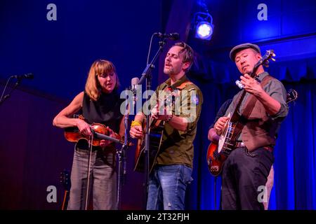 The fugitives, groupe de musique folk-roots acoustique, Rogue Folk Club, Vancouver, BC, Canada Banque D'Images