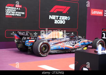 Le pilote Red Bull Max Verstappen (1 ans) remporte le Grand Prix Lenovo des États-Unis de Formule 1 au circuit des Amériques à Austin, TX, le 22 octobre 2023. (Photo de Stephanie Tacy/Sipa USA) Banque D'Images