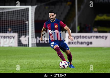 Barcelone, Espagne. 22 octobre 2023. BARCELONE, ESPAGNE - 22 OCTOBRE : ?lkay Gündo?an du FC Barcelone pilote le ballon lors d'un match entre le FC Barcelone et l'Athletic Bilbao dans le cadre de la Liga à Estádio Olímpico Lluís Companys le 22 octobre 2023 à Barcelone, Espagne. (Photo Sara Aribó/PxImages/Sipa USA) crédit : SIPA USA/Alamy Live News Banque D'Images