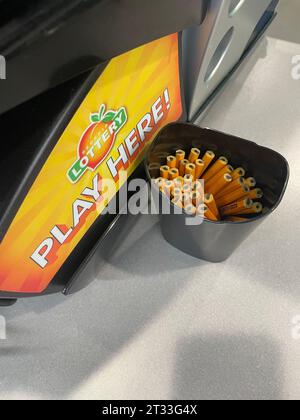 Grovetown, GA États-Unis - 10 05 23 : Georgia Lottery cabine tasse de crayons Banque D'Images