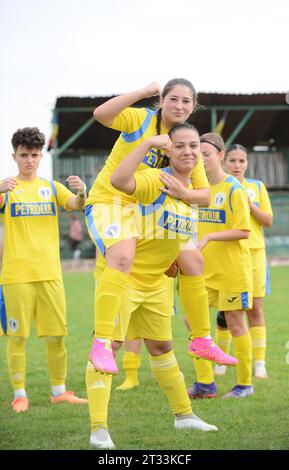 Football féminin : FC Petrolul équipe féminine au match Prahova CSU Ploiesti vs FC Petrolul Ploiesti , Stadion Metalul Filipestii de Padure, 22.10.2023 Banque D'Images