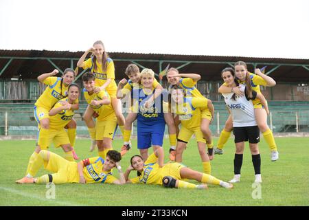 Football féminin : FC Petrolul équipe féminine au match Prahova CSU Ploiesti vs FC Petrolul Ploiesti , Stadion Metalul Filipestii de Padure, 22.10.2023 Banque D'Images