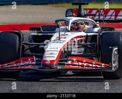 Austin, Texas - 22 octobre 2023 : Kevin Magnussen pilote de la monoplace de F1 MoneyGram Haas #20, participant au Grand Prix Lenovo des États-Unis au circuit des Amériques. Crédit : Nick Paruch / Alamy Live News Banque D'Images