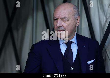 Giuseppe Marotta, PDG pour le sport du FC Internazionale, regarde pendant le match de football Serie A entre Torino FC et FC Internazionale au Stadio Olimpico le 21 2023 octobre à Turin, Italie . Banque D'Images