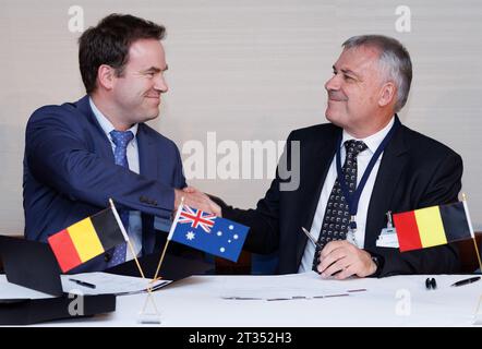 Sydney, Australie. 23 octobre 2023. Délégués de Hogent - ICMS photographiés lors d'une cérémonie de signature, lors de la Mission économique belge au Commonwealth d'Australie, à Sydney, lundi 23 octobre 2023. Une délégation belge effectue une mission économique de 10 jours en Australie du 19 au 28 octobre 2023. BELGA PHOTO BENOIT DOPPAGNE crédit : Belga News Agency/Alamy Live News Banque D'Images