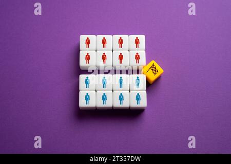 Organisez une compétition par équipe. Rivalité pour améliorer l'efficacité du travail. Divisez en deux groupes. Factions de l'opposition. Absence de consensus. Conflit idéologique Banque D'Images