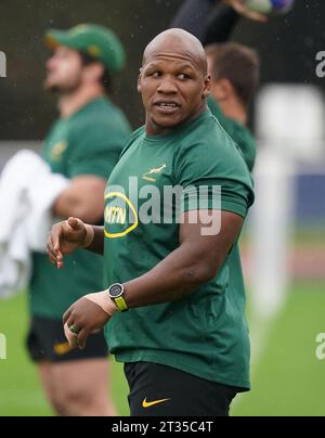 L'Africain Bongi Mbonambi lors d'une séance d'entraînement au Stade des fauvettes, Domont près de Paris. Date de la photo : lundi 23 octobre 2023. Banque D'Images