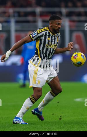 Milan, Italie. 22 octobre 2023. Gleison Bremer de la Juventus FC vue en action lors du match de football Serie A 2023/24 entre l'AC Milan et la Juventus FC au stade San Siro, Milan, Italie le 22 octobre 2023 crédit : Agence de photo indépendante/Alamy Live News Banque D'Images