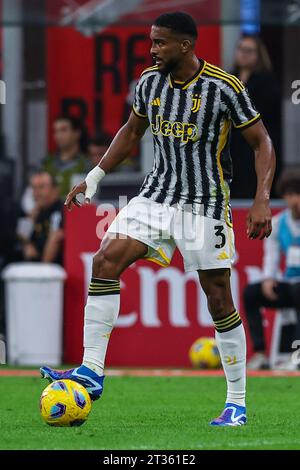 Milan, Italie. 22 octobre 2023. Gleison Bremer de la Juventus FC vue en action lors du match de football Serie A 2023/24 entre l'AC Milan et la Juventus FC au stade San Siro, Milan, Italie le 22 octobre 2023 crédit : Agence de photo indépendante/Alamy Live News Banque D'Images