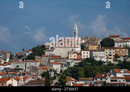 Vue sur la vieille ville de Vrsar, Istrie, Croatie. Banque D'Images