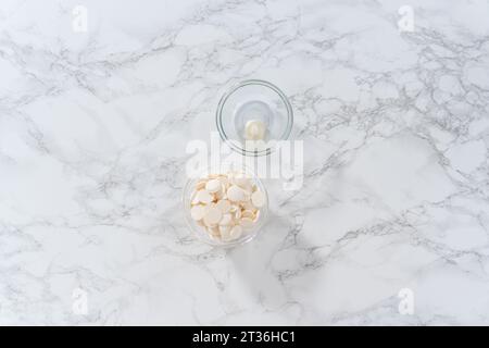 Biscuits au citron et chocolat blanc Banque D'Images