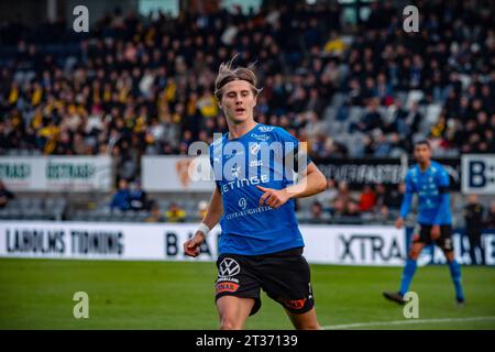 Halmstad, Suède. 22 octobre 2023. Erik Ahlstrand (10) de Halmstad BK vu lors du match Allsvenskan entre Halmstads BK et Mjaellby à Oerjans Vall à Halmstad. (Crédit photo : Gonzales photo - Amanda Persson). Banque D'Images