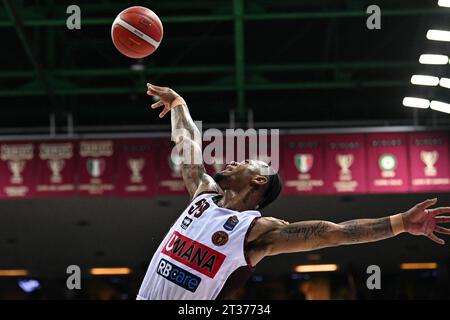 Trévise, Italie. 22 octobre 2023. Tucker Rayjon ( Reyer Venezia ) pendant Nutribullet Treviso basket vs Umana Reyer Venezia, Italian Basketball Serie A Match à Trévise, Italie, octobre 22 2023 crédit : Agence photo indépendante/Alamy Live News Banque D'Images