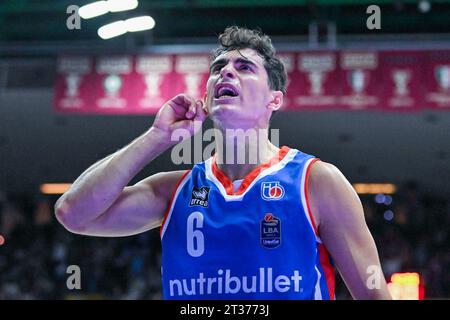 Trévise, Italie. 22 octobre 2023. Alessandro Zanelli ( Nutribullet Treviso basket ) pendant Nutribullet Treviso basket vs Umana Reyer Venezia, Italian Basketball Serie A match à Trévise, Italie, octobre 22 2023 crédit : Agence photo indépendante / Alamy Live News Banque D'Images