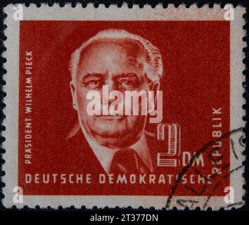 Wilhelm Pieck, homme politique et communiste allemand et premier président de la République démocratique allemande, portrait sur timbre, RDA, 1950 Banque D'Images