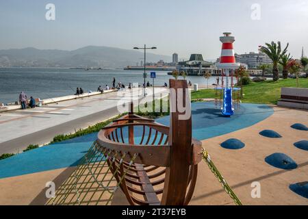 Promenade Kordon à Izmir, Turquie Banque D'Images