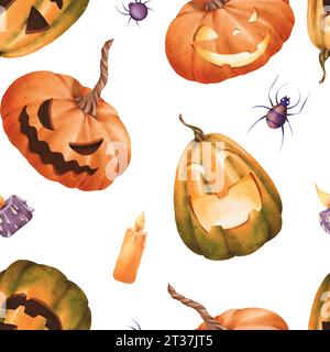 Modèle Halloween sans couture. citrouilles orange vif avec des visages sculptés, avec des bougies orange et violettes et des araignées venimeuses. Éléments de vacances classiques Banque D'Images