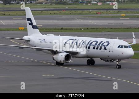 Un Airbus A321 Finnair à l'aéroport Schiphol d'Amsterdam le mardi 8 août 2023. (Photo : Robert Smith | MI News) crédit : MI News & Sport / Alamy Live News Banque D'Images