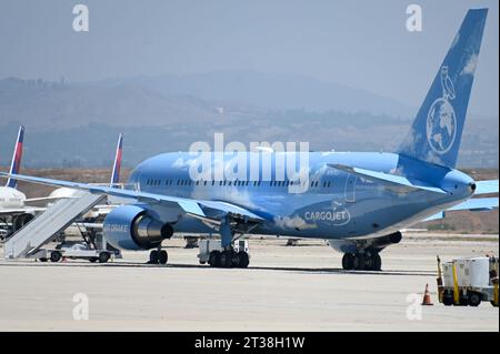 Vue générale du Boeing 767-200 appartenant au rappeur canadien Aubrey Graham, alias Drake, le vendredi 11 août 2023 à San Bernardino, Californie. Banque D'Images