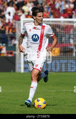 Andrea Colpani de AC Monza lors du Serie A Tim match entre AS Roma et AC Monza au Stadio Olimpico le 22 octobre 2023 à Rome, Italie. Banque D'Images