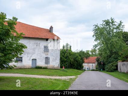 belle ancienne ferme en grand est près de nancy et metz en france Banque D'Images