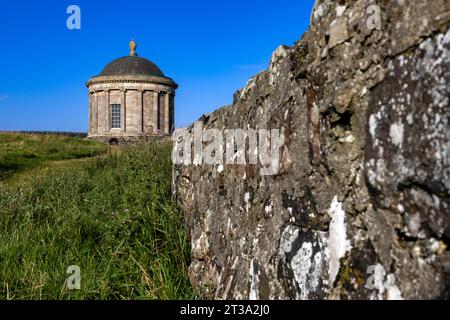 Le temple Mussenden est un temple circulaire construit à la fin du 18e siècle. Il est situé sur la falaise à Downhill Demesne, comté de Londonderry, Banque D'Images