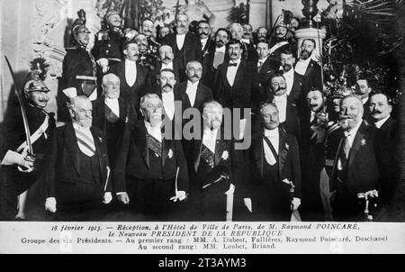 Photographie , 18 février 1913 réception à la Mairie de Paris du nouveau président de la république Raymond Poincarre, avec M A dubost, Armand Fallières, Paul Deschanel, Emile Loubet et Aristide Briand Banque D'Images