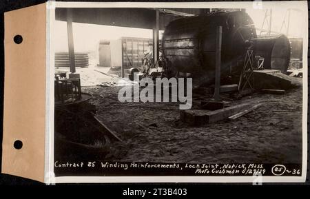 Contrat no 85, Fabrication et livraison de tubes cylindriques en acier en béton préfabriqué, Southborough, Framingham, Wayland, Natick, Weston, renforts enroulés, Natick, Massachusetts, mai 29, 1939 Banque D'Images