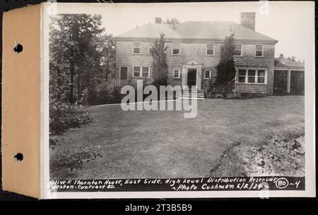 Contrat no 80, réservoir de distribution à haut niveau, Weston, maison Olive F. Thornton, côté est, réservoir de distribution à haut niveau, Weston (Massachusetts), le 2 juin 1939 Banque D'Images