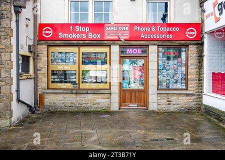 One Stop Smoker Box / Gamez sur Keighley Rd, Skipton Banque D'Images