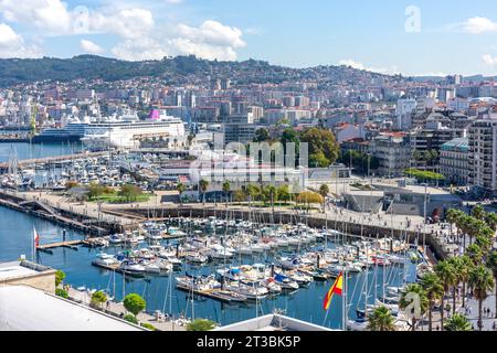 Vue sur la ville et le port, Vigo, province de Pontevedra, Galice, Royaume d'Espagne Banque D'Images