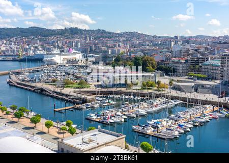 Vue sur la ville et le port, Vigo, province de Pontevedra, Galice, Royaume d'Espagne Banque D'Images